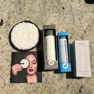 Face Halo and fancy face washes! Dermalogical and Decree.